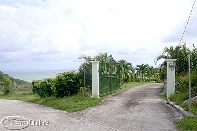 Electric gate at entrance