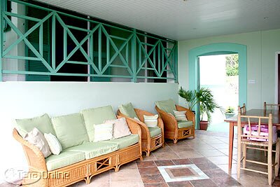 Breezy lounge/dining area