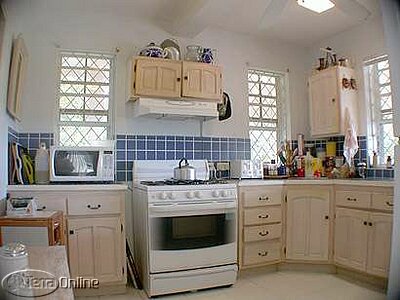 Fitted kitchen