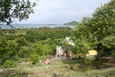 Large grounds for additional building