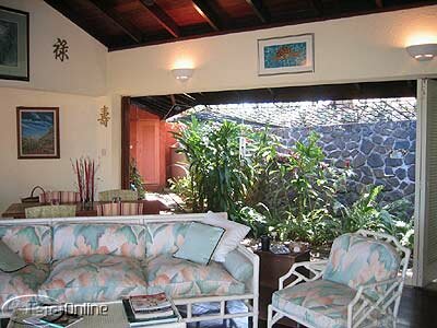 Living area with walled courtyard